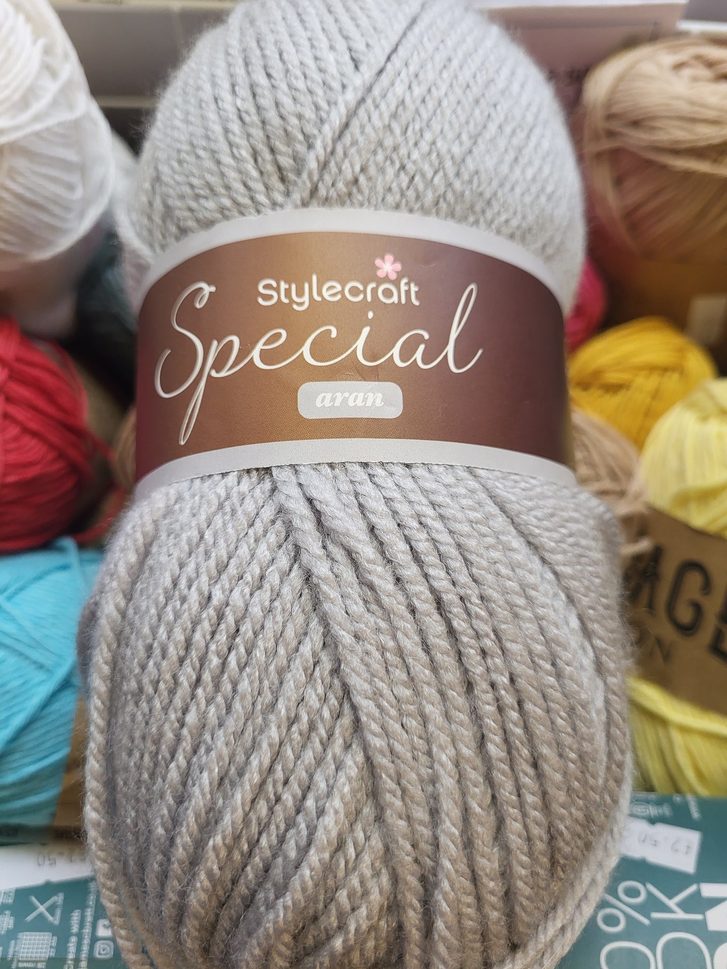 Special Aran yarn - shade Silver 1203