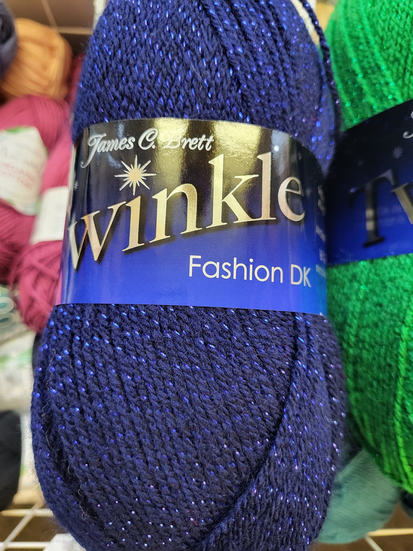 Twinkle Fashion DK  TK4 100g